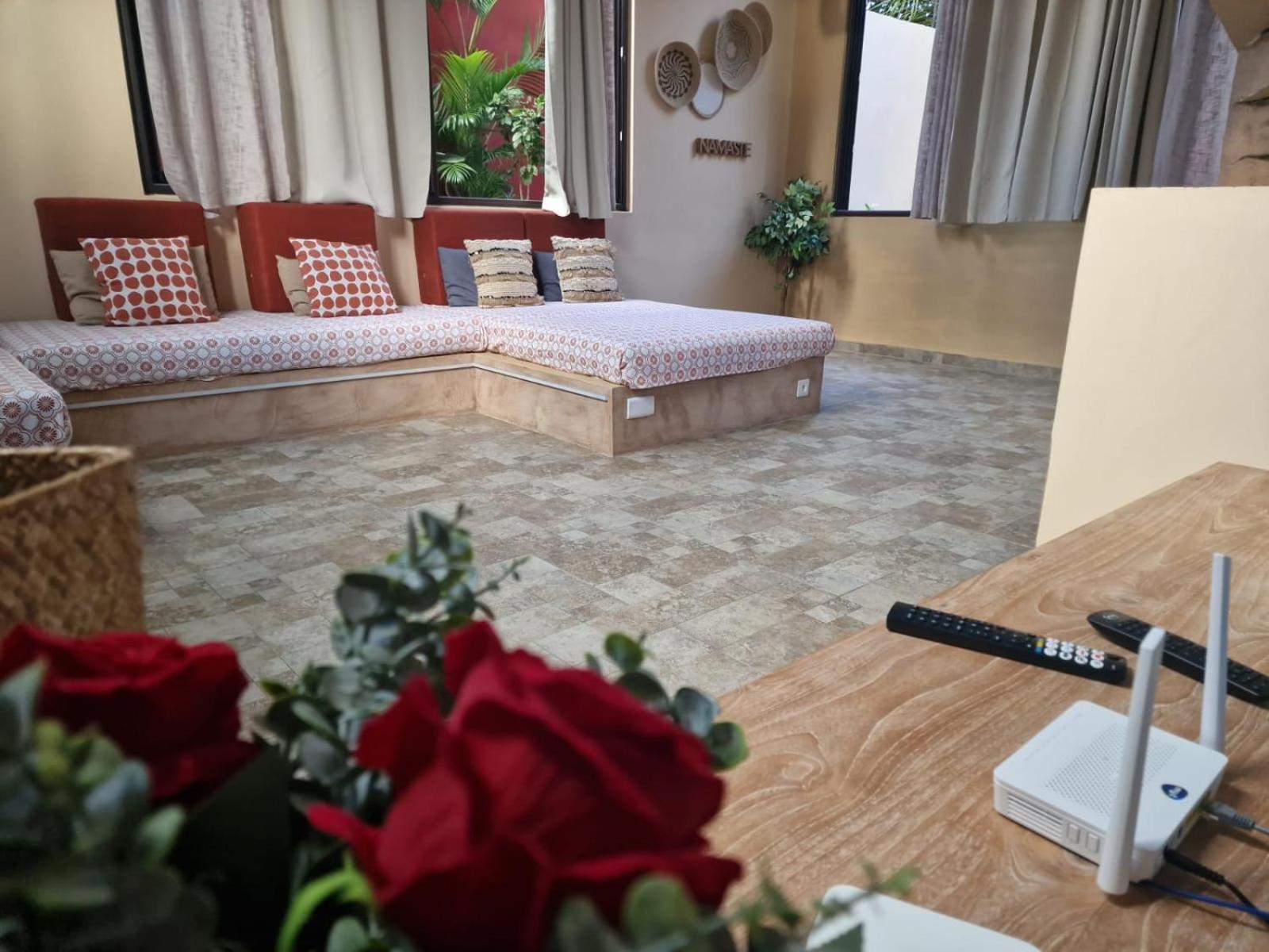 Villa Centre Гранд-Бэй Экстерьер фото